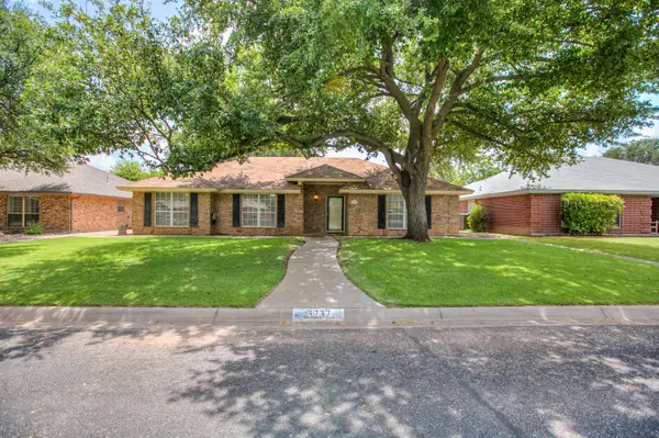 3237 Maplewood DR