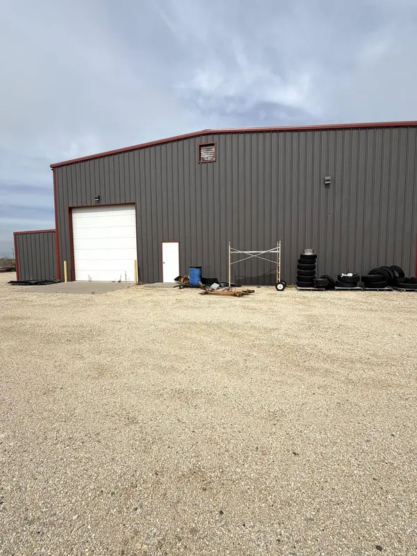 6656 Spindle Top RD, San Angelo, TX 76901