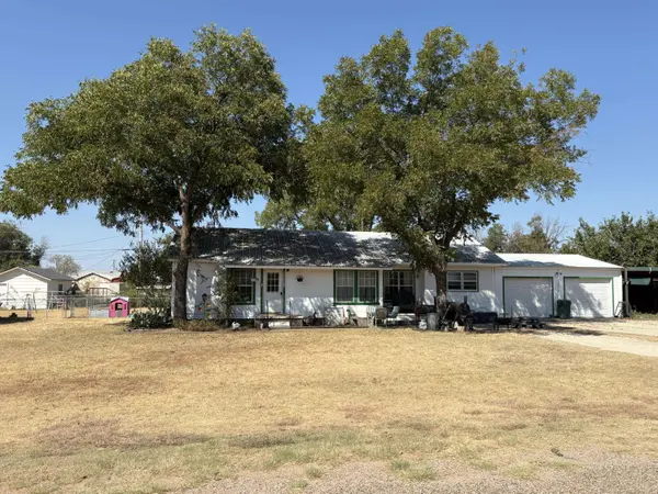 1205 W 12th ST, Robert Lee, TX 76945