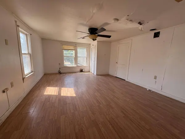 723 Hughes ST, San Angelo, TX 76903