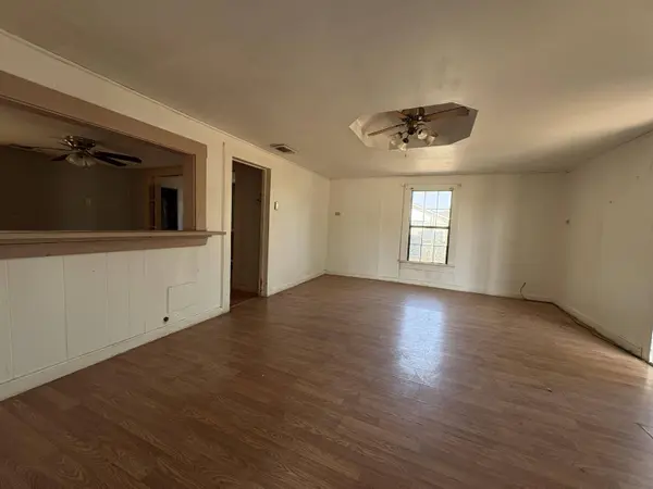 723 Hughes ST, San Angelo, TX 76903