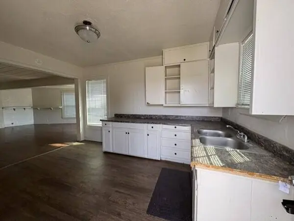 1220 Howard ST, San Angelo, TX 76901
