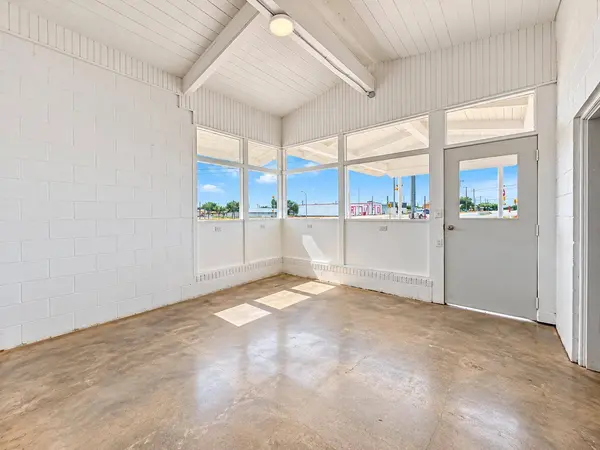 102 E 10th ST, Robert Lee, TX 76945