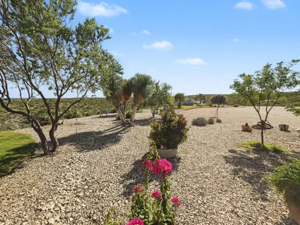 100 Papalote RD, Del Rio, TX 78840