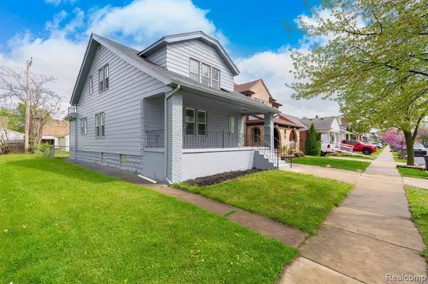 5484 MIDDLESEX Street, Dearborn, MI 48126