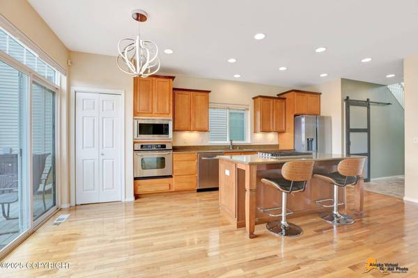 11391 Discovery View DR #27, Anchorage, AK 99515