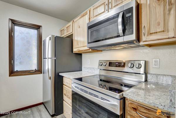 4221 Folker ST #F101, Anchorage, AK 99508