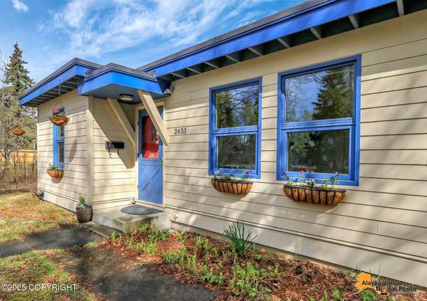 2451 Sprucewood ST, Anchorage, AK 99508