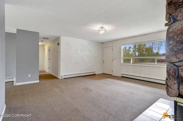 9210 Emerald DR, Anchorage, AK 99502