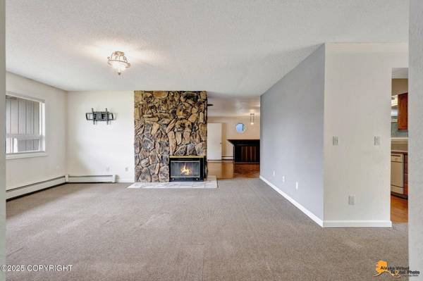 9210 Emerald DR, Anchorage, AK 99502