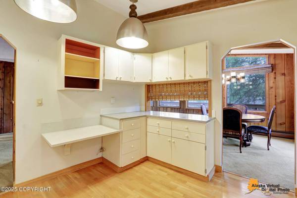 4956 Castle CT, Anchorage, AK 99508