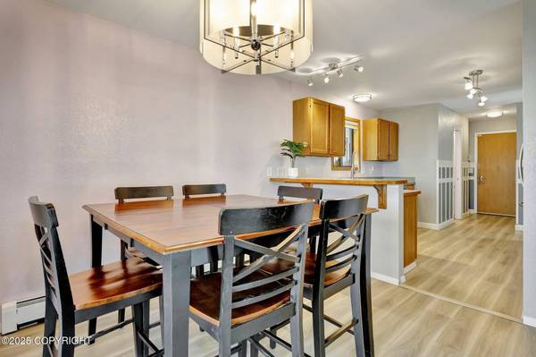 3370 Chaparral CIR, Anchorage, AK 99502