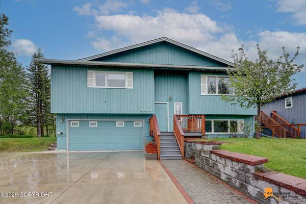 3211 Shamrock ST, Anchorage, AK 99504
