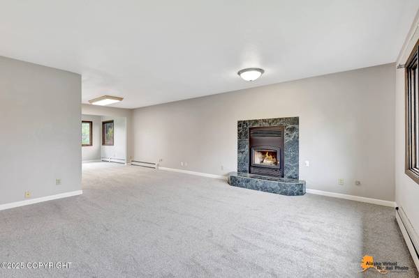 3211 Shamrock ST, Anchorage, AK 99504