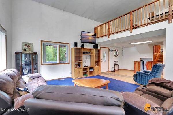 19411 Klondike ST, Chugiak, AK 99567