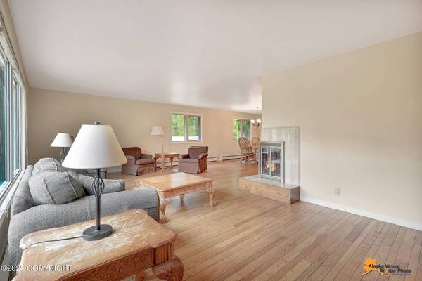 1441 Shore DR, Anchorage, AK 99515