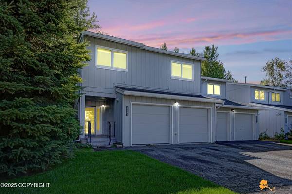 2215 Sunburst CIR, Anchorage, AK 99501