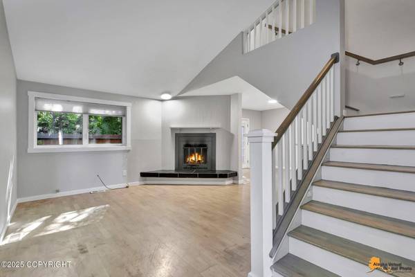 2215 Sunburst CIR, Anchorage, AK 99501