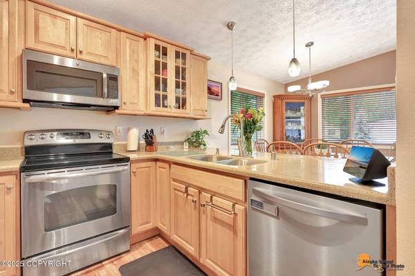 7680 Delridge CIR, Anchorage, AK 99507