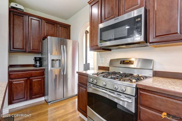 5756 Kenai Fjords LOOP, Anchorage, AK 99502