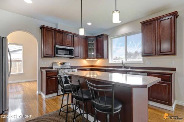 5756 Kenai Fjords LOOP, Anchorage, AK 99502