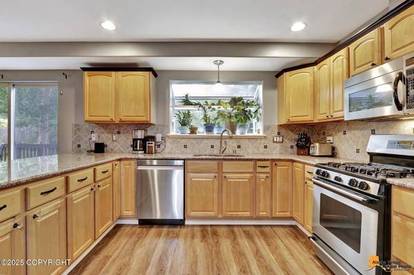 16336 Seville Park CIR, Anchorage, AK 99516