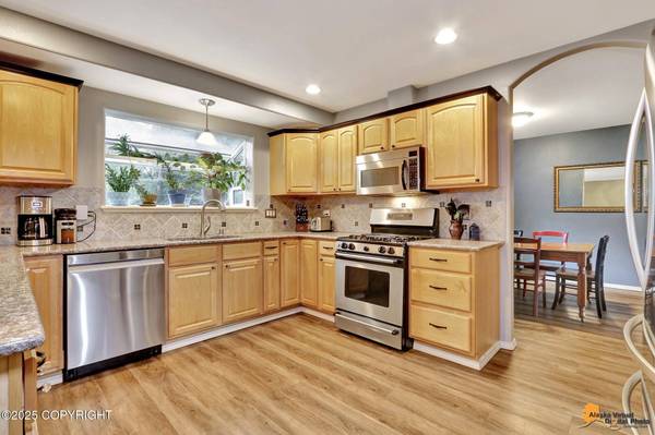 16336 Seville Park CIR, Anchorage, AK 99516