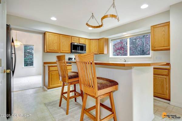 5810 Muirwood DR, Anchorage, AK 99502