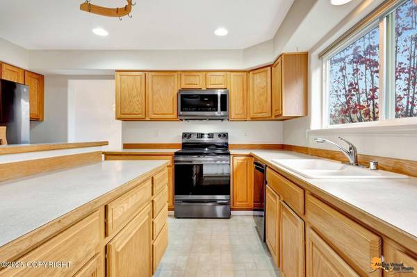 5810 Muirwood DR, Anchorage, AK 99502