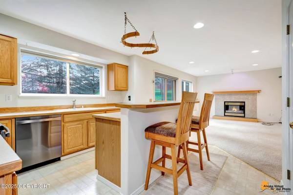 5810 Muirwood DR, Anchorage, AK 99502