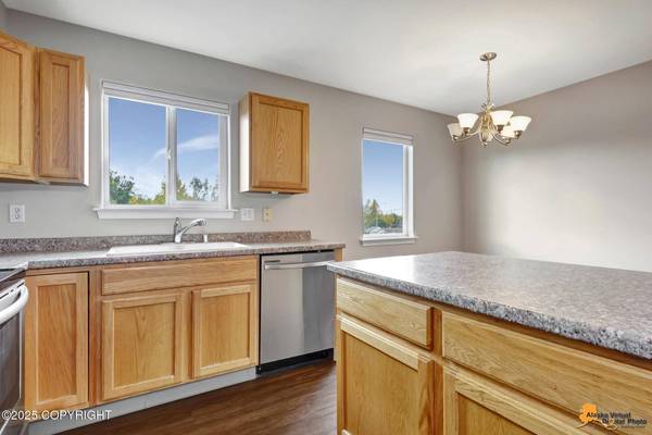 123 E 24th AVE 5, Anchorage, AK 99503