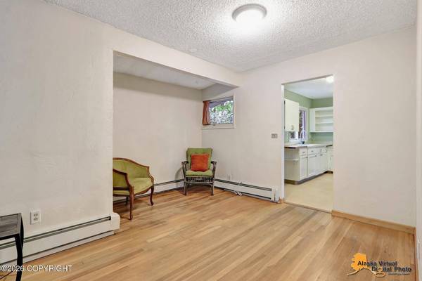 730 Dogwood ST, Anchorage, AK 99501