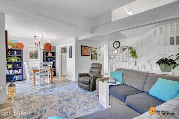 3208 Eastgate PL #4, Anchorage, AK 99504