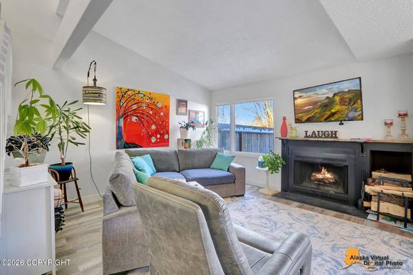 3208 Eastgate PL #4, Anchorage, AK 99504