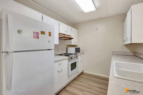 1563 E Tudor RD, Anchorage, AK 99507