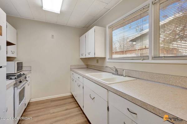 1563 E Tudor RD, Anchorage, AK 99507