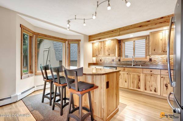12941 Summer CIR, Anchorage, AK 99516