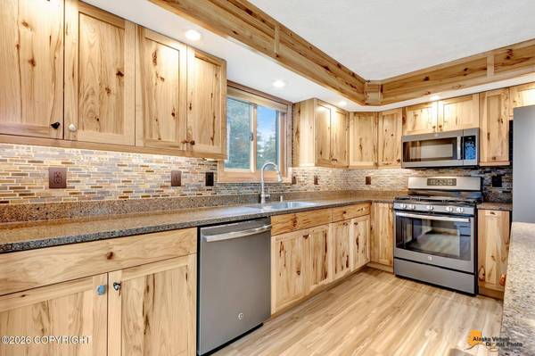 12941 Summer CIR, Anchorage, AK 99516