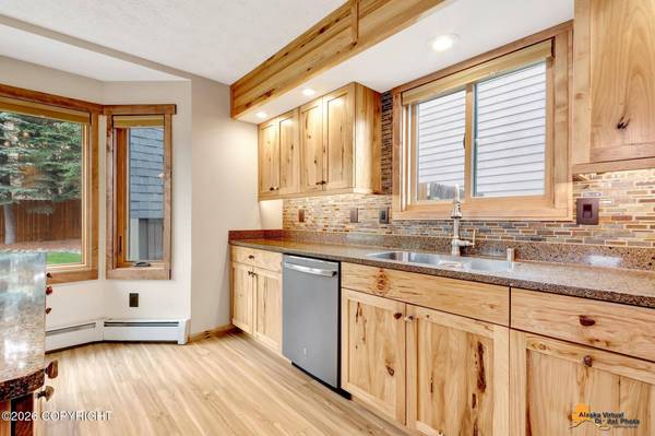 12941 Summer CIR, Anchorage, AK 99516