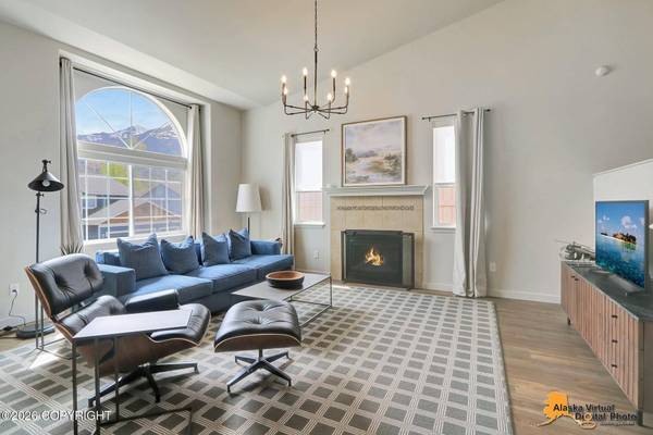 20527 Birch Crest LN, Eagle River, AK 99577