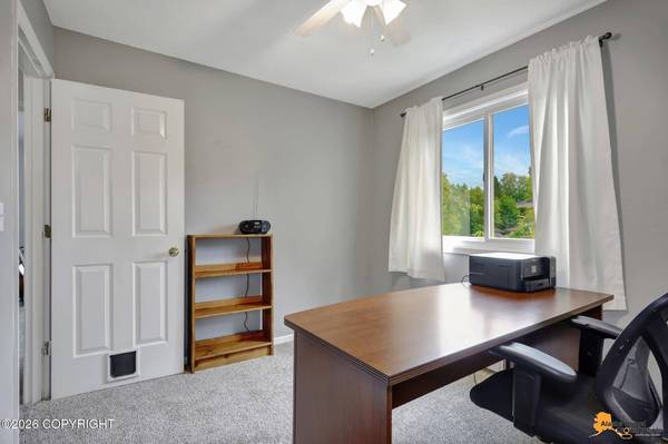 7210 Dawn DR, Anchorage, AK 99502