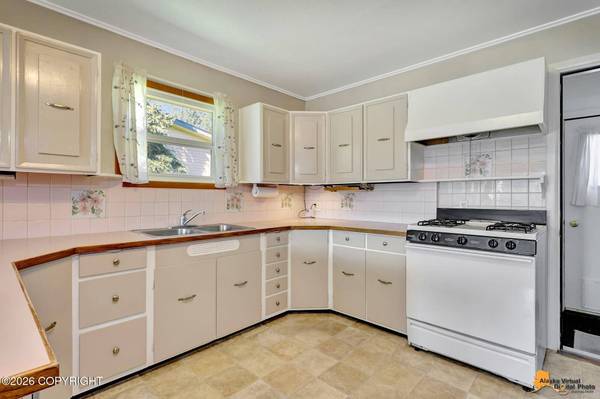 6921 E 12th AVE, Anchorage, AK 99504