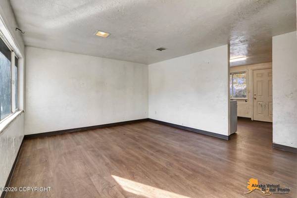 1702 Kepner DR, Anchorage, AK 99504
