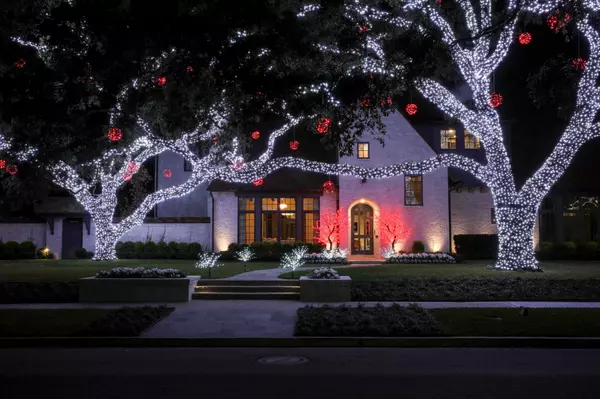 Houston’s Best Christmas Light Spots in 2025: Where to Go for Holiday Magic