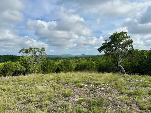 1200 Lipan Apache RUN, Blanco, TX 78606