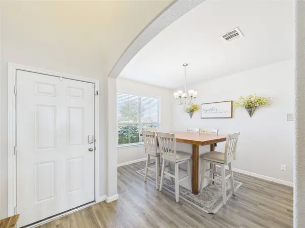 3202 Explorer DR, Texas City, TX 77591