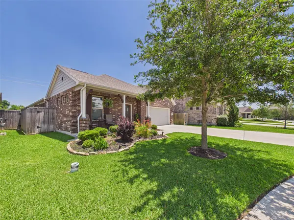 2509 Brooks River LN, League City, TX 77573