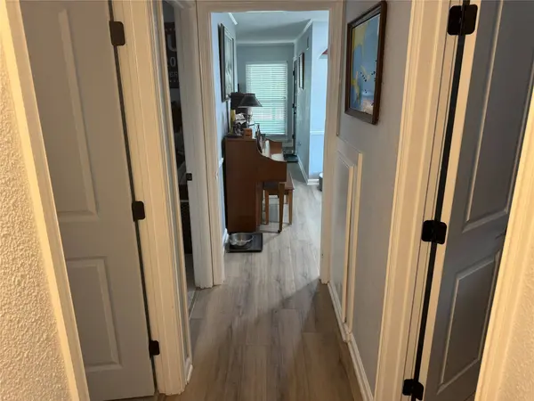 2406 Bayou DR, League City, TX 77573