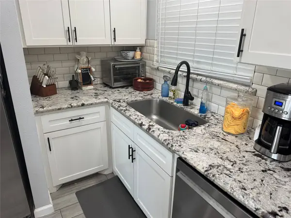 2406 Bayou DR, League City, TX 77573