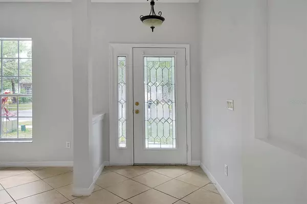 9049 EDENSHIRE CIR, Orlando, FL 32836